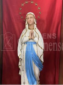 Nossa Senhora de Lourdes de 1,24 m Pintura envelhecida e limpada